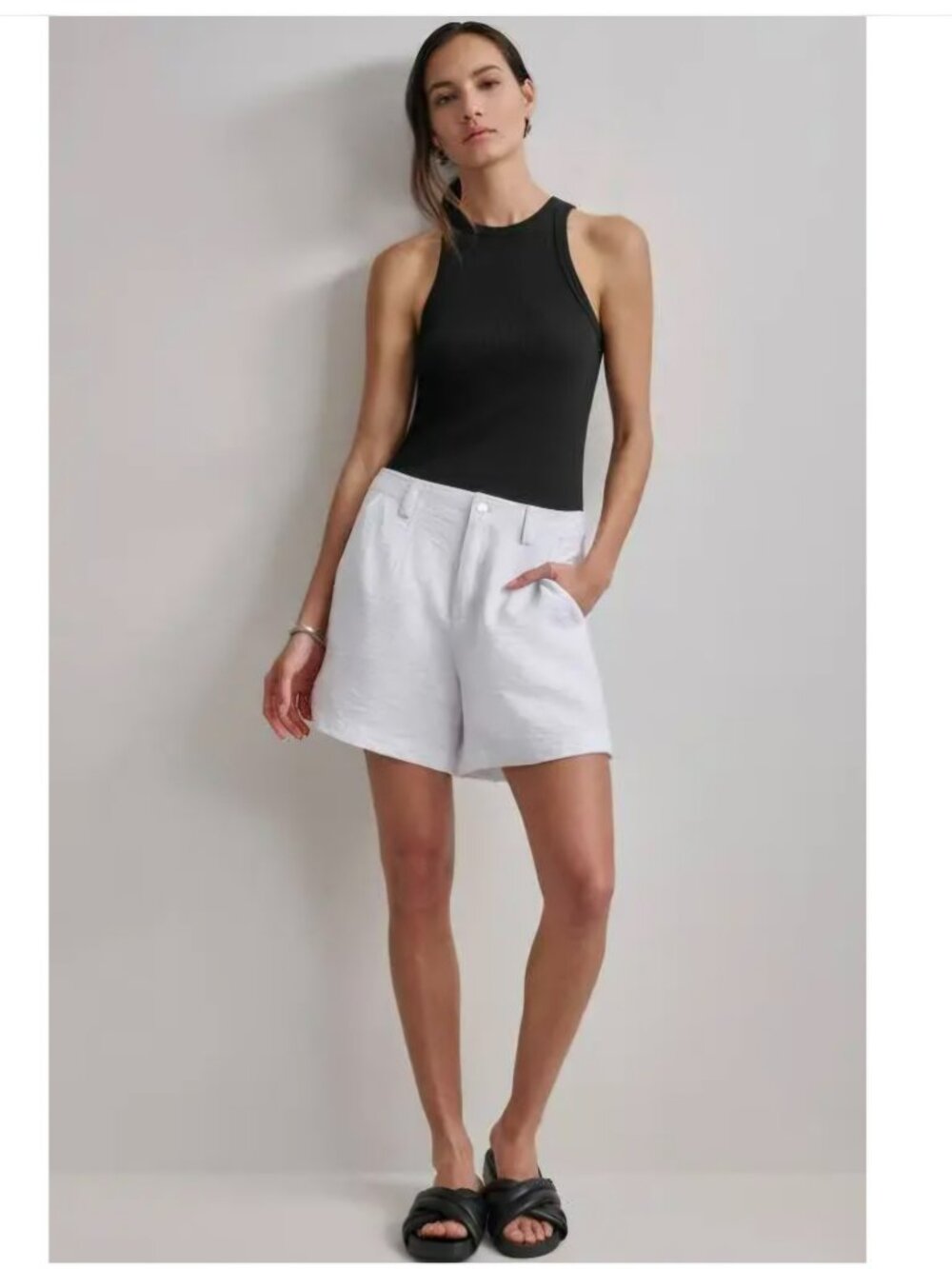Dress Shorts DKNY Crinkle Shorts White Lined Size 8